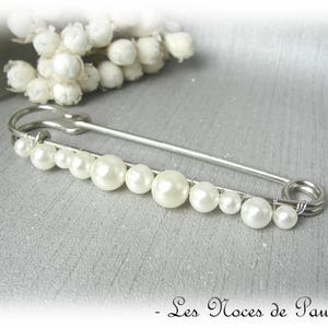 Ivory wedding pearl train attachment GM, brooch for wedding dress, train lifter, train hook, Extra long pearl brooch Large image 3