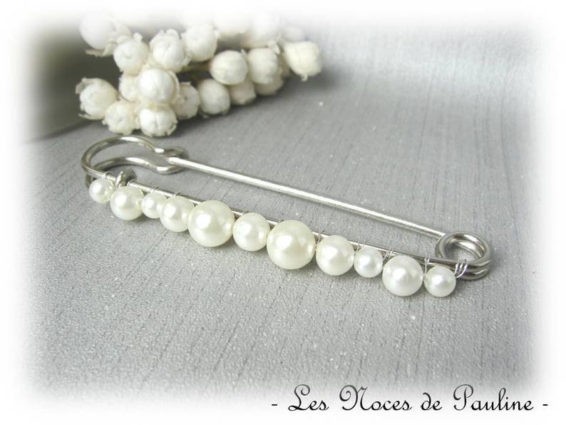 Ivory wedding pearl train attachment GM, brooch for wedding dress, train lifter, train hook, Extra long pearl brooch Large image 3