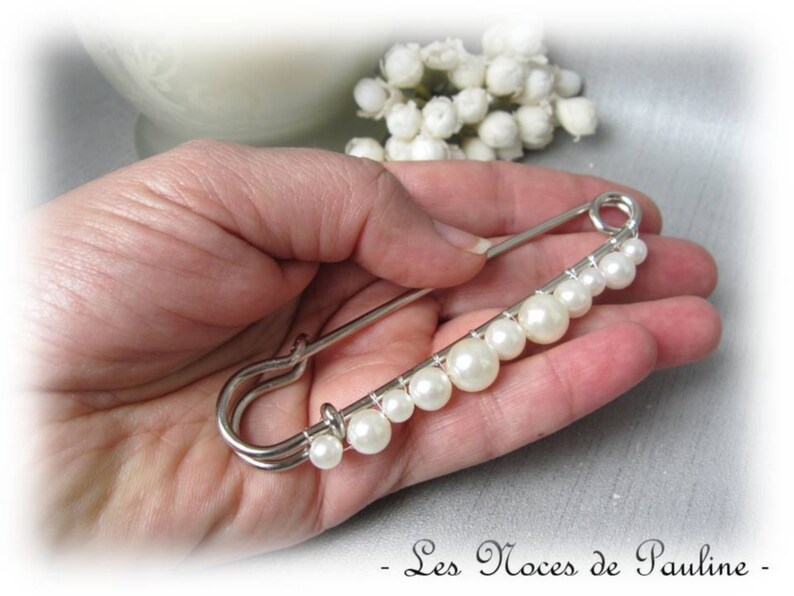 Ivory pearl train attachment, MM wedding, wedding brooch Wedding dress brooch, train lift, pearl brooch, fast shipping image 7