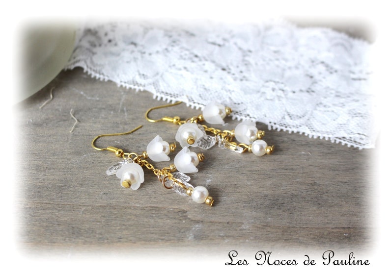 Boucles d'oreilles de mariée en perles et fleurs Clochettes image 2