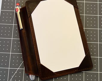 bellroy card sleeve second edition product info and reviews Amazon.com: Bellroy Card Sleeve (Premium Leather Card Holder or Minimalist  Wallet, Holds 2-8 Cards or Business Cards, Folded Note Storage) main image 1