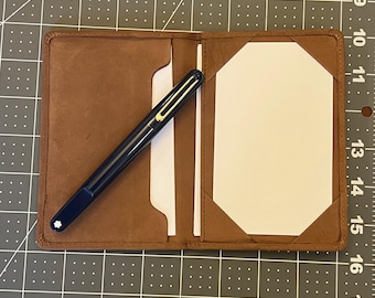 Cuaderno de notas de piel nobuk marrón toscano hecho a mano: portafolios de 3x5 y portapasaporte