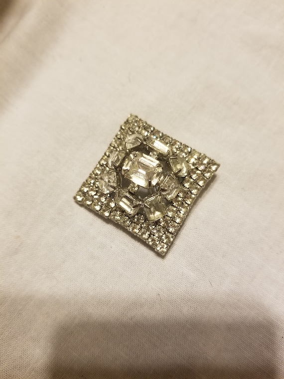 Vintage crystal brooch/pin, crystal brooch, vintage pin, vintage brooch