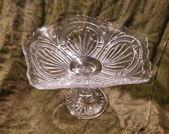 Vintage etched clear glass footed bowl. Vintage Footed bowl. Vintage fruit bowl.