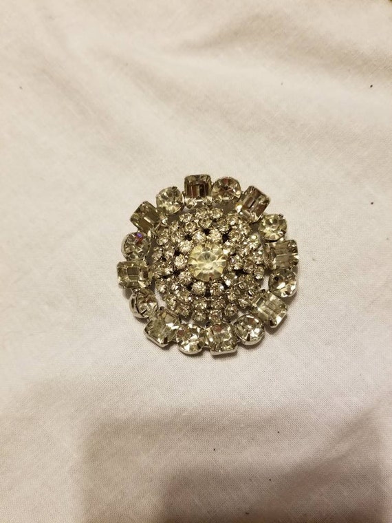 Large Vintage brooch, large crystal vintage brooc… - image 1