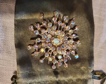 Vintage rhinestone brooch, Vintage pin/ brooch