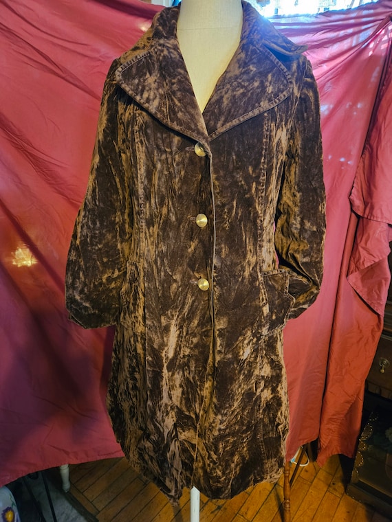 1970s crushed velvet coat