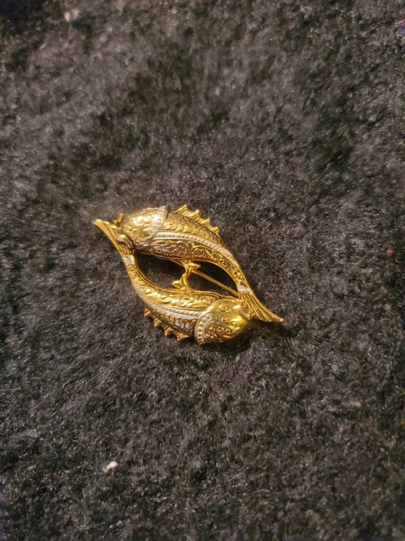 Vintage fish brooch, vintage fish pin, made in Spain gold pin/ brooch image 1