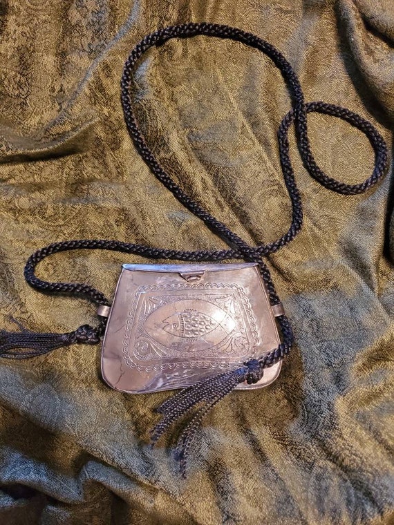 Vintage sterling silver mini purse. Cross shoulder