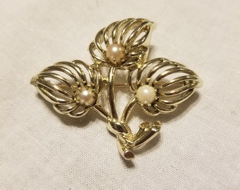 Vintage sterling and pearl brooch, vintage pearl pin,