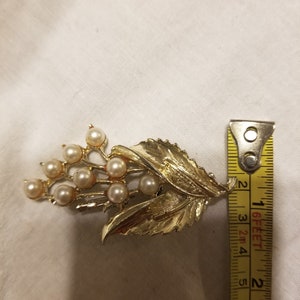 Vintage Pearl brooch/pin vintage brooch, vintage pin image 5