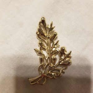 Vintage brooch, vintage pin, crystal brooch, crystal pin image 4