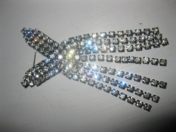 vintage rhinestone brooch