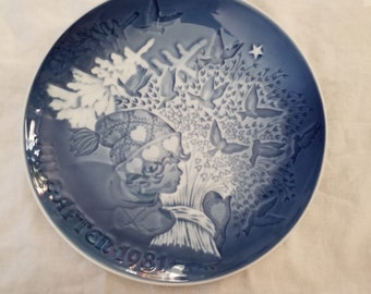 Vintage juleafter 1981 collectors plate