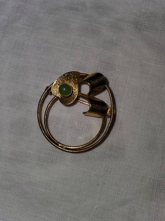 Vintage Gold tone and jade brooch