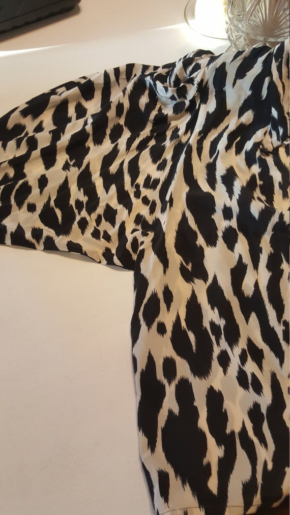 Vintage Oleg Cassini silk blouse,Oleg  Cassini silk blouse, Oleg Cassini blouse. View 4