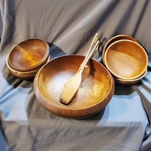 Vintage wood salad bowl set. Vintage salad bowl set