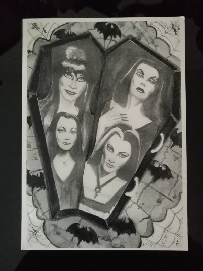 Original A4 horror art print black and white gothic Elvira Vampira Lily Munster Morticia Addams bild 2