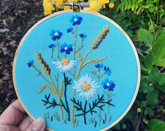 Vintage Crewel Wildflower Garden Floral Embroidered Hoop Wall Art, Hand Stitched Flower Embroidery Fiber Art Maximalist Gardeners Gift