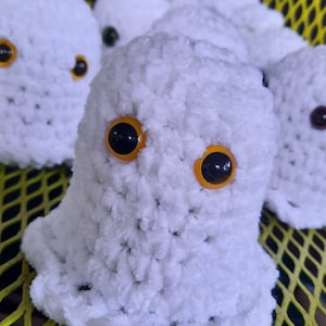 Spooky Ghost Plush - Halloween Decoration - Soft and Fuzzy Ghost Stuffie - Crochet Amigurumi Halloween Spector - Halloween Ghost Gift - Boo