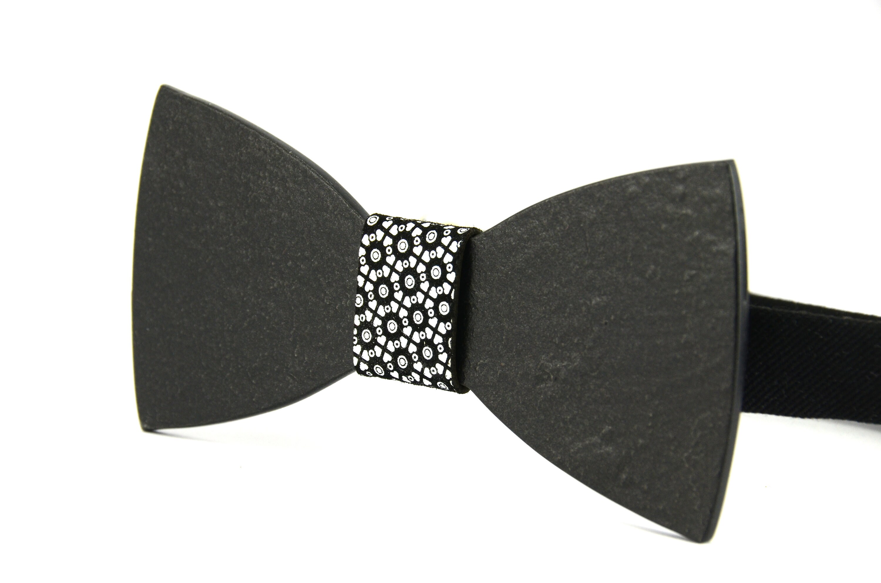 Bow Tie with Stoned Knot Tie001 main image 1