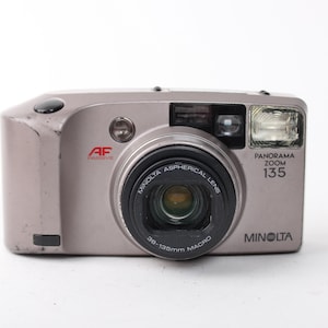 Minolta Panorama Zoom 135 Point & Shoot 35mm Film Camera with Panorama Mode