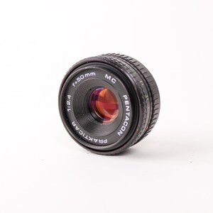 MC Pentacon Prakticar 50mm f/2.4 vintage manual focus lens (Praktica B Mount)