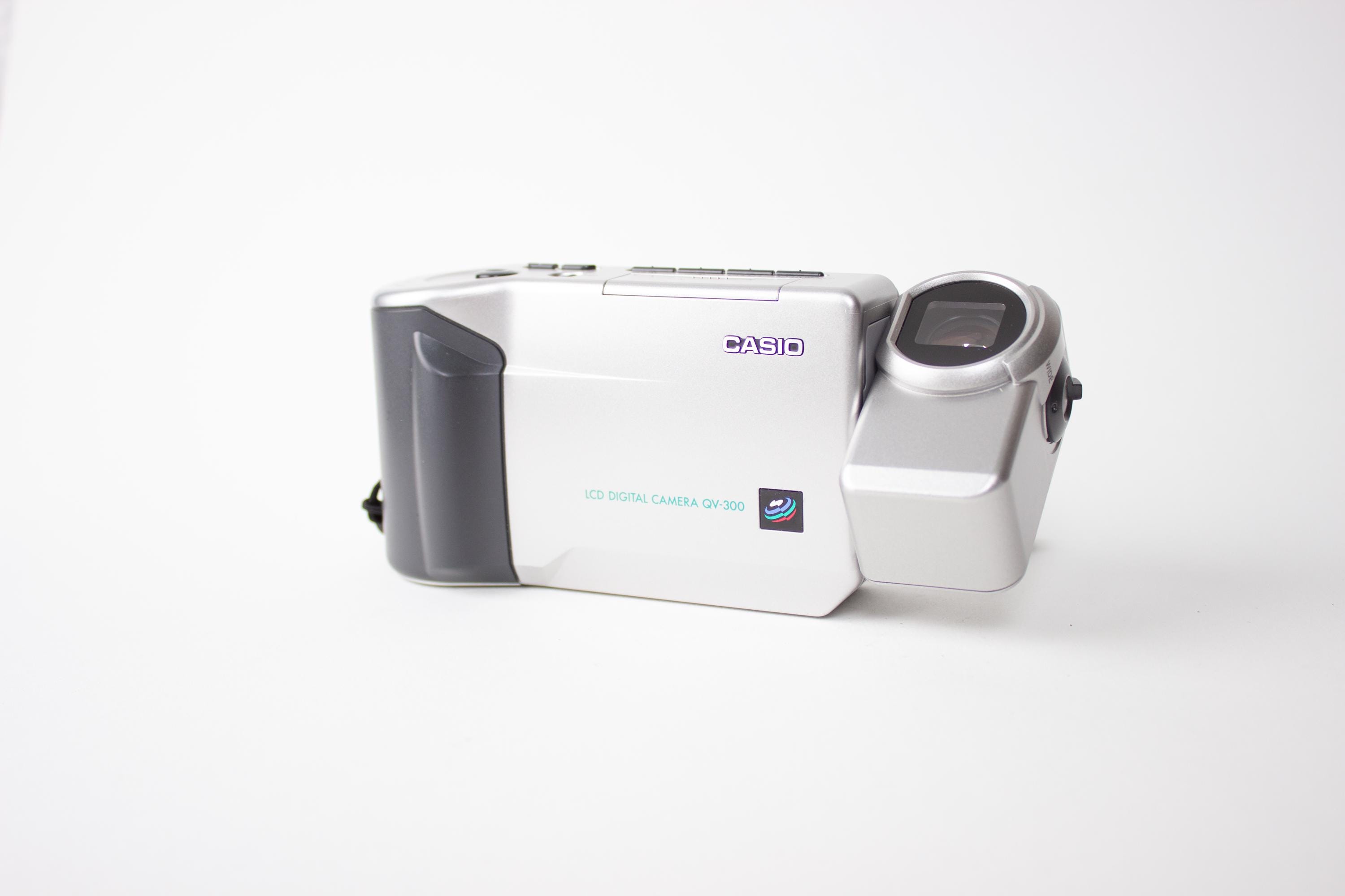 Vintage Casio QV-300 Digital Camera: 1990s Retro Tech - Etsy Israel
