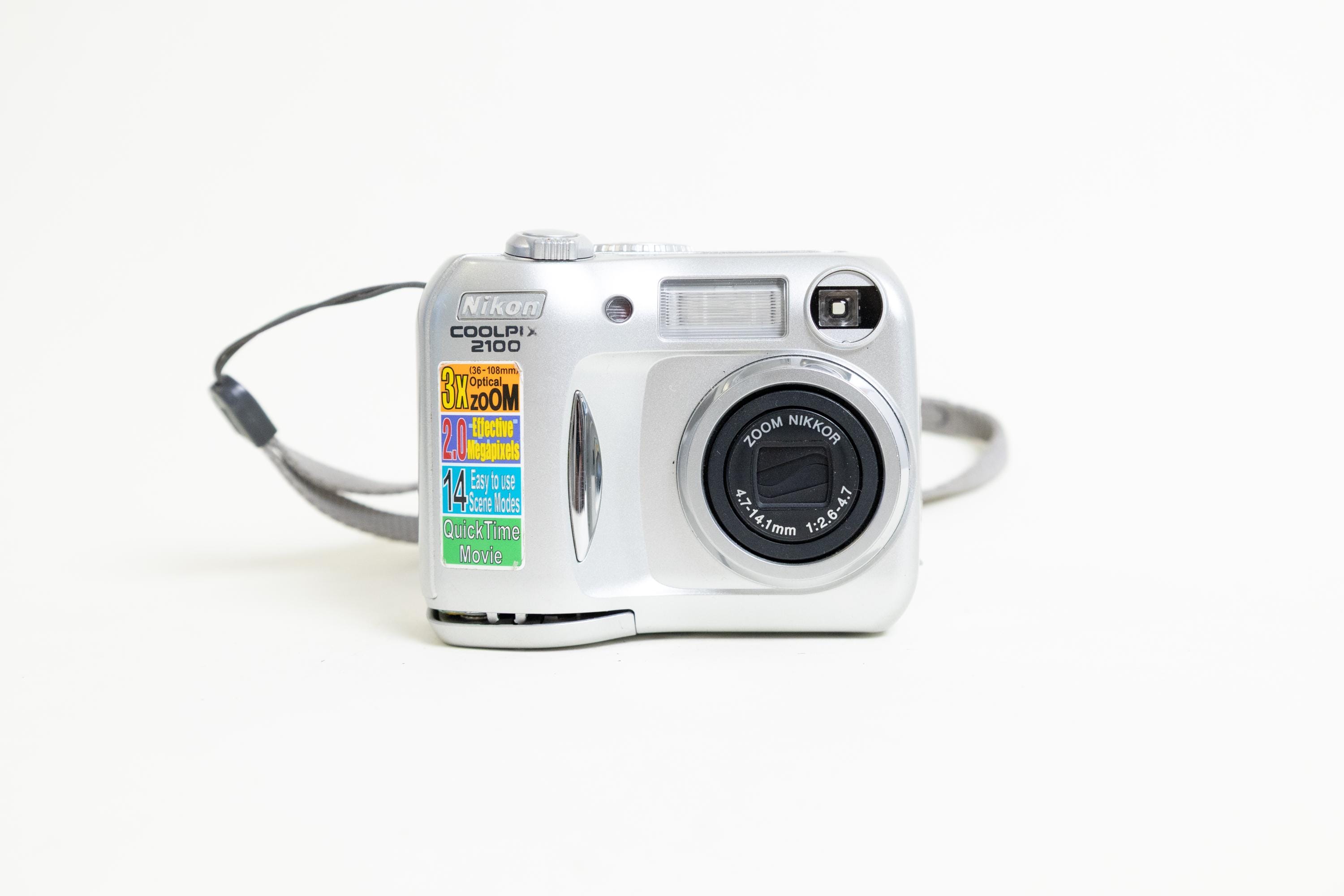 Nikon Coolpix 2100 - Etsy UK