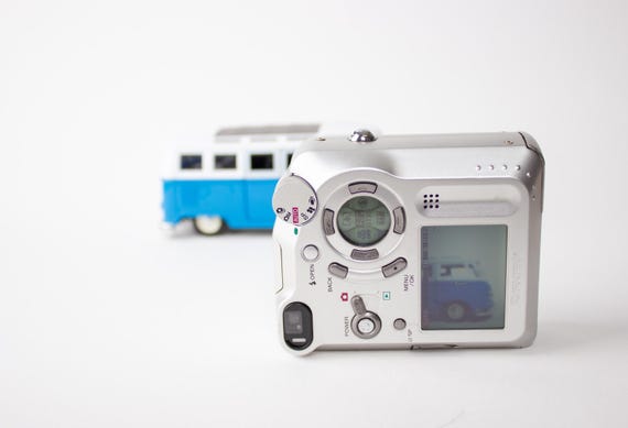 Retro Fujifilm Finepix 6800 Zoom Digital Camera Porsche Design