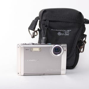 Cámara digital Olympus mju 730 de 7,1 MP: una cámara compacta de la década del 2000