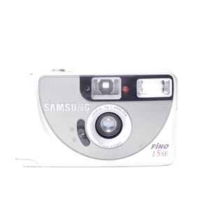 Beginner film camera Samsung Fino 15SE 90s point and shoot 35mm cam