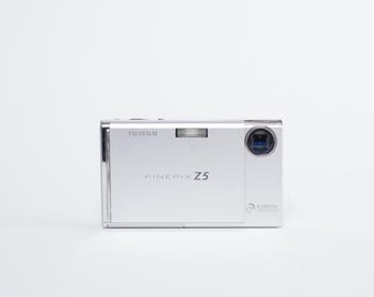 FUJIFILM finepix Z5 fd CCDセンサー コンデジ FUJIFILM FinePix Z5fd Digital Camera (Mocha Brown) 15728724 B&H