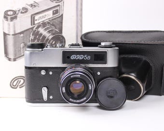 Vintage FED 5B 5V 35mm film rangefinder camera in original box
