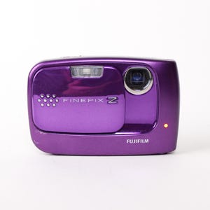 Fujifilm FinePix Z30 Digital Camera 10MP Slim Compact Point and Shoot - Y2K Compact