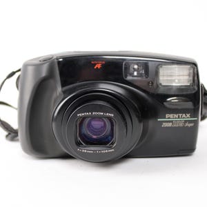 Pentax 105 super Point and Shoot 35mm zoom camera 90s