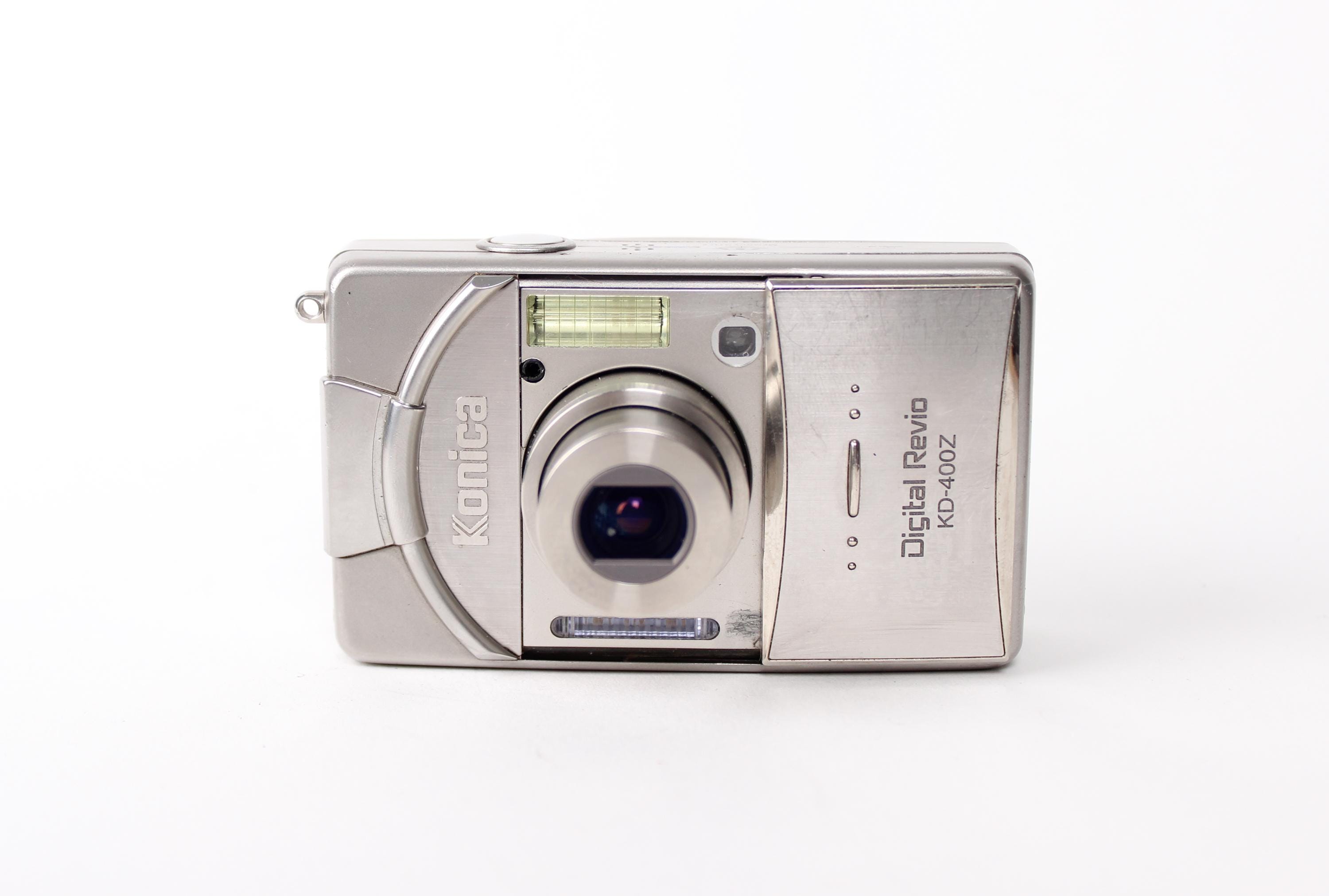 Konica Revio KD-400Z is a Stylish Early-2000s Digital Camera With