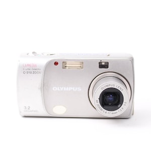Vintage Olympus Camedia C-310 Zoom 3.2MP 2000s compact digital camera