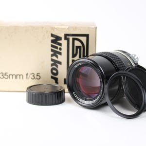 Objetivo Vintage Nikkor F 135 mm f/3.5: objetivo retro para cámaras Nikon