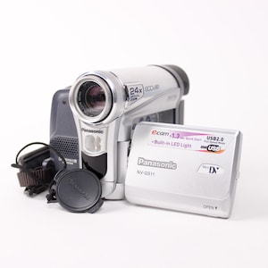 Panasonic NV-GS11 MiniDV Camcorder – Digital Handy Video Camera with 24x Optical Zoom
