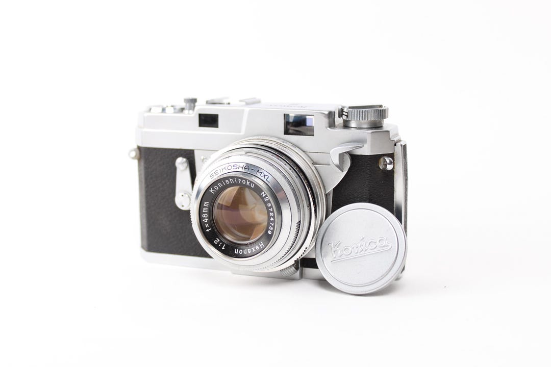 コニカIII 35mmレンジファインダーフィルムカメラ 50年代のレトロな