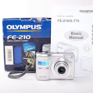 Y2k digital camera Olympus FE-210 (Olympus X-775) with original package