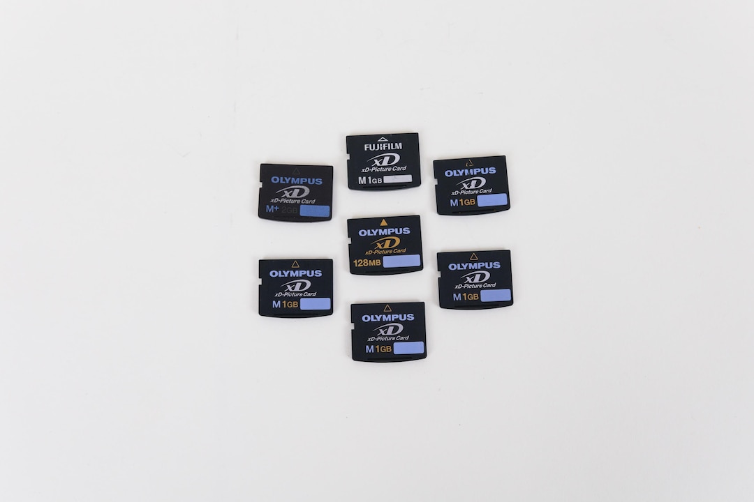 OLYMPUS xD ピクチャーカード TypeH 2GB Xd-picture Card Olympus M+ 2GB /1GB/128MB, Fujifilm M 1GB