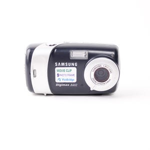 Retro Samsung Digimax A402 Digital Camera - Y2K Compact Point & Shoot