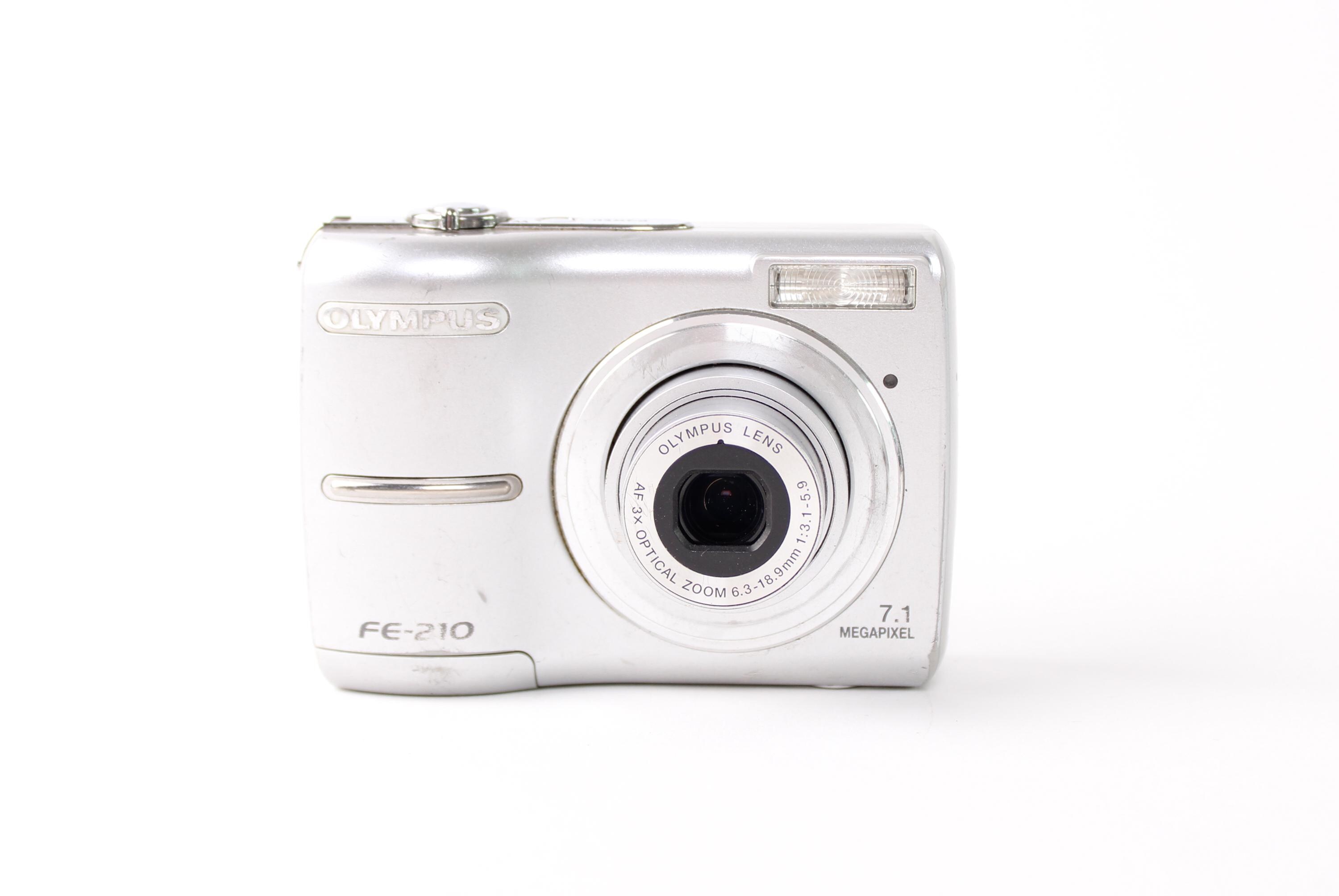 Olympus FE-210 Digital Camera 2000s / Vintage Digicam for