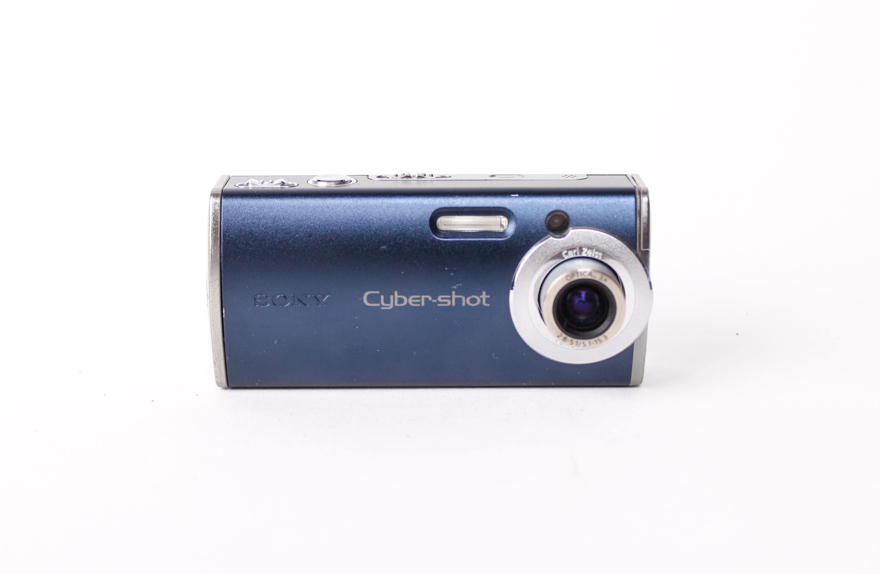 青いソニーサイバーショットDSC-L1デジタルカメラ – レトロな