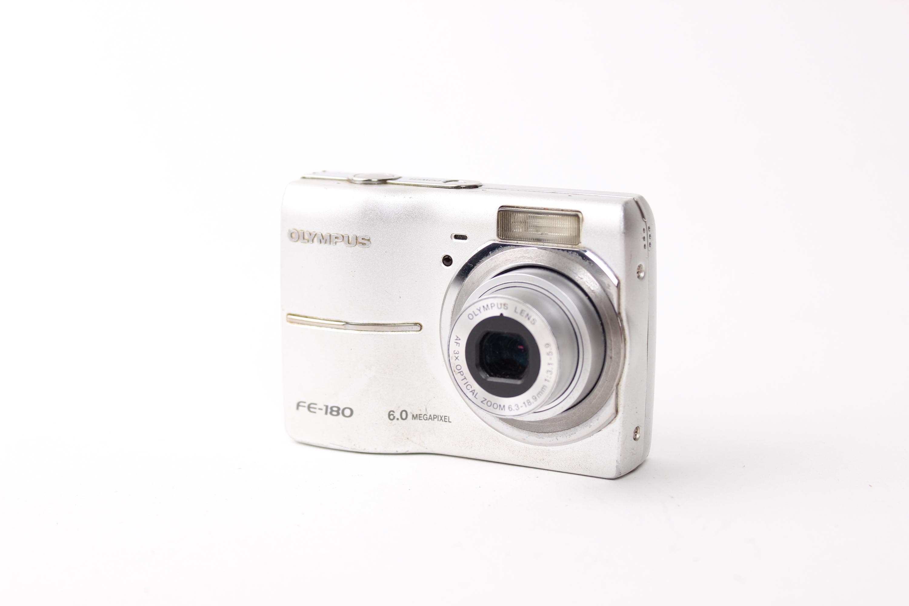 Buy Vintage Olympus FE-180 6MP Y2k Digital Camera Online in India Buy Vintage Olympus FE-180 6MP Y2k Digital Camera Online in India