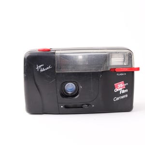Polaroid 35mm point and shoot Film Camera – Easy to use vintage camera