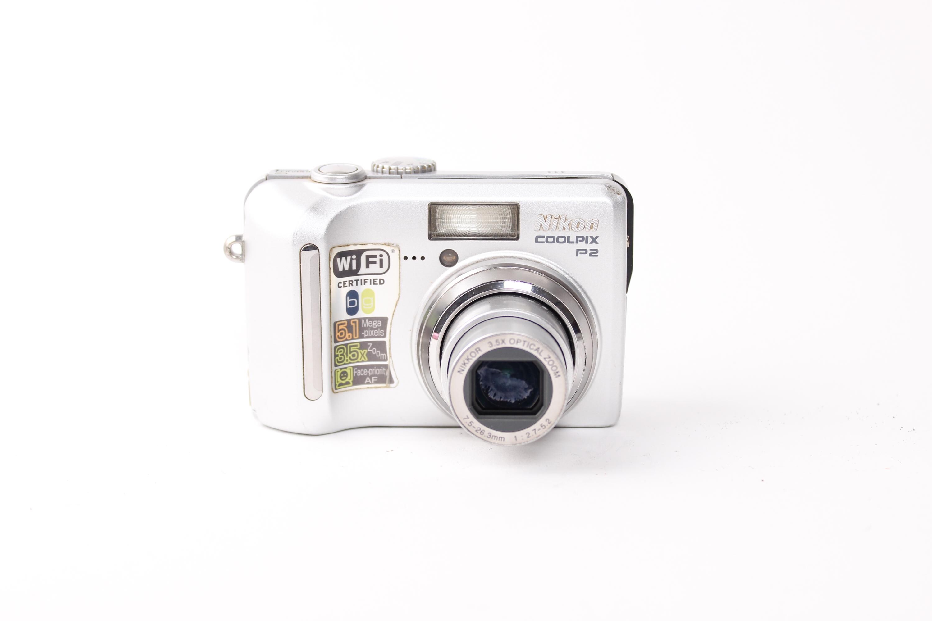 み様【完動品】 Nikon coolpix P2 コンデジ デジカメ y2k Vintage Digital Camera Nikon Coolpix P2 Retro Digicam Y2k