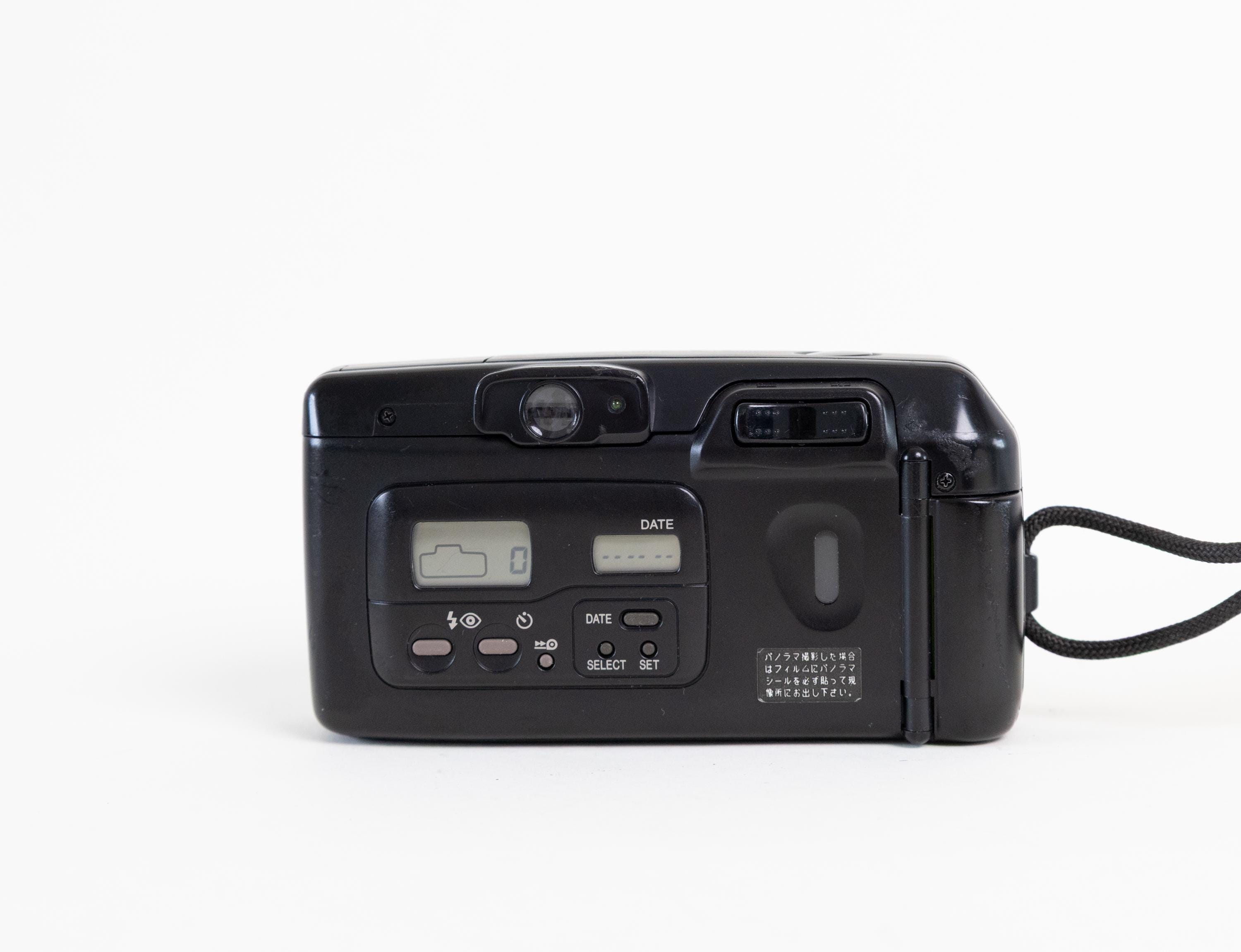 Canon Autoboy Luna 35 Sure Shot 70 Zoom 35mm Film Camera Point and